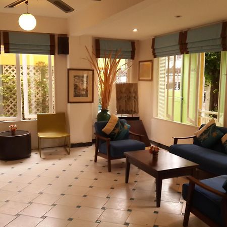 Sawasdee Sukhumvit Inn Banguecoque Exterior foto