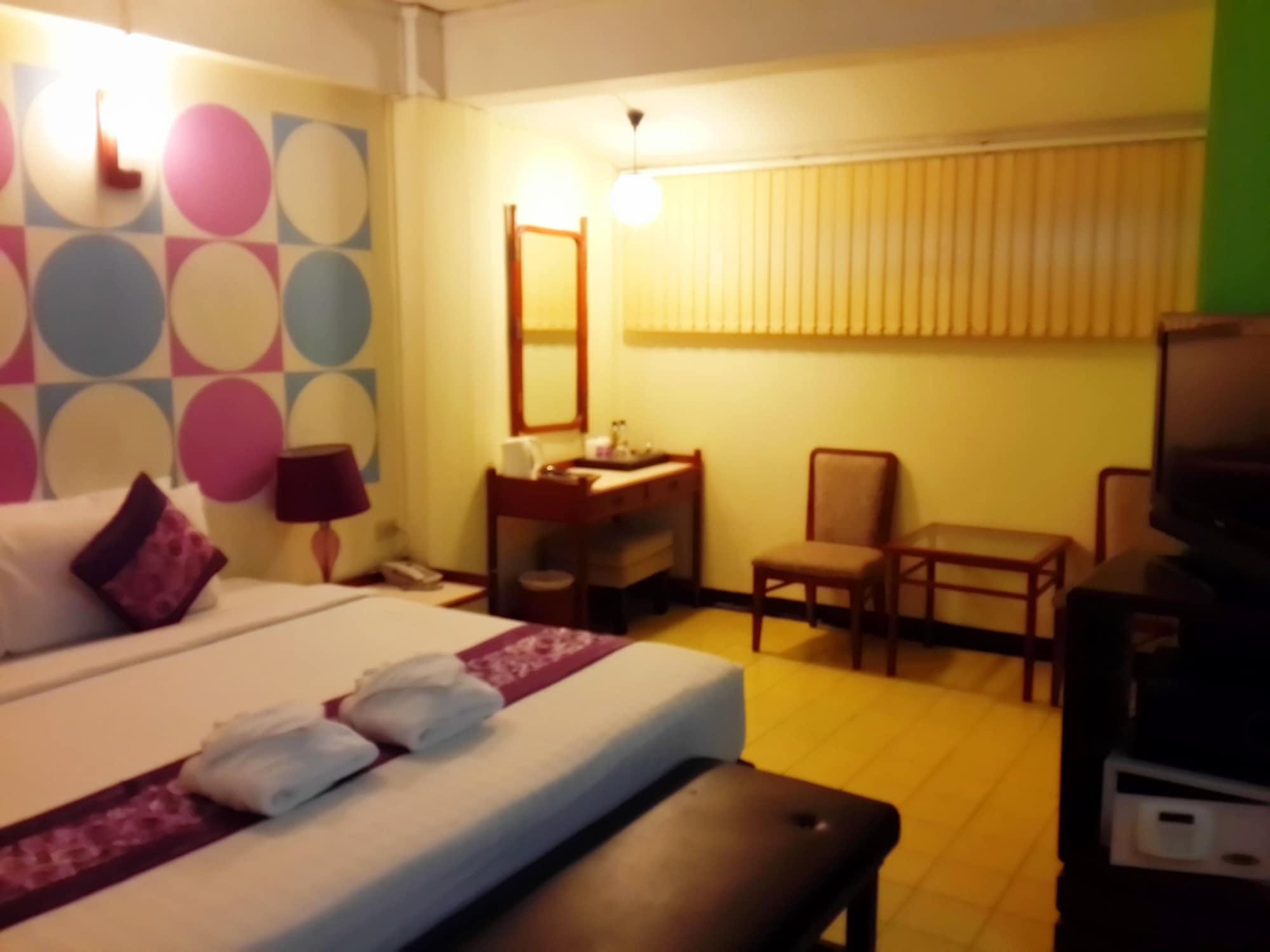 Sawasdee Sukhumvit Inn Banguecoque Exterior foto