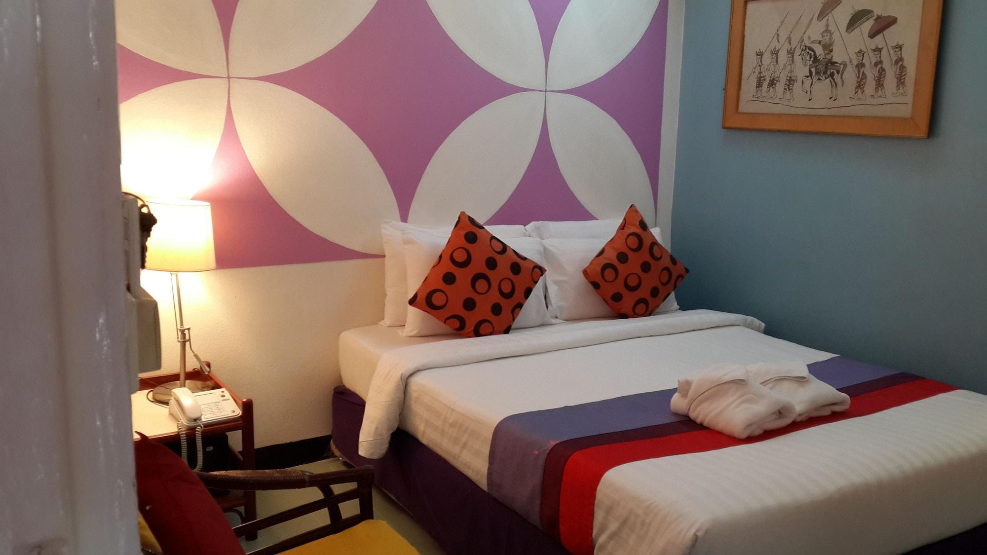 Sawasdee Sukhumvit Inn Banguecoque Exterior foto