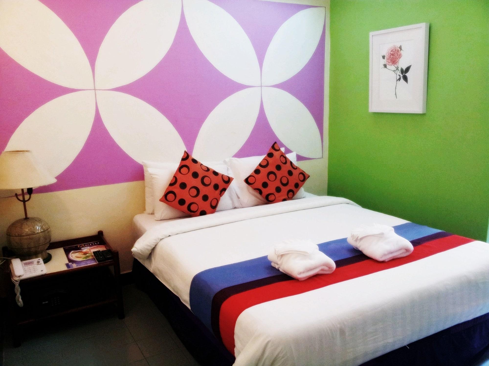 Sawasdee Sukhumvit Inn Banguecoque Exterior foto