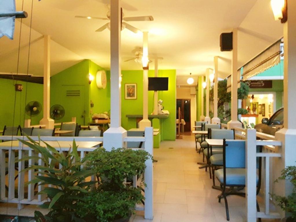 Sawasdee Sukhumvit Inn Banguecoque Exterior foto