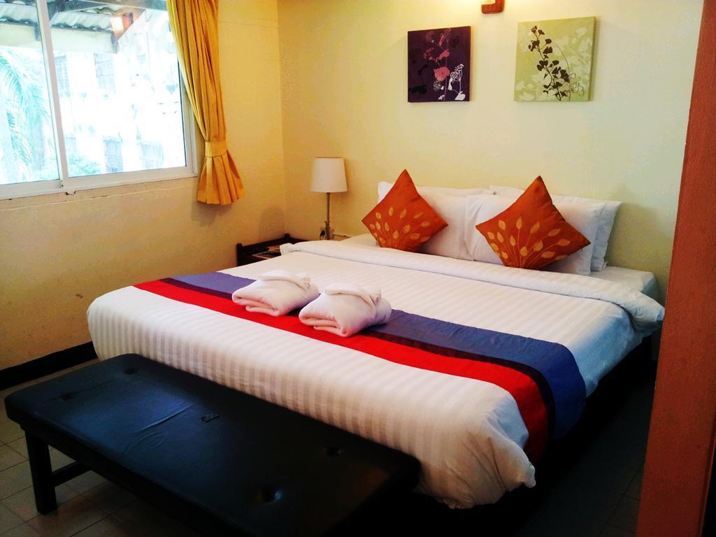 Sawasdee Sukhumvit Inn Banguecoque Quarto foto